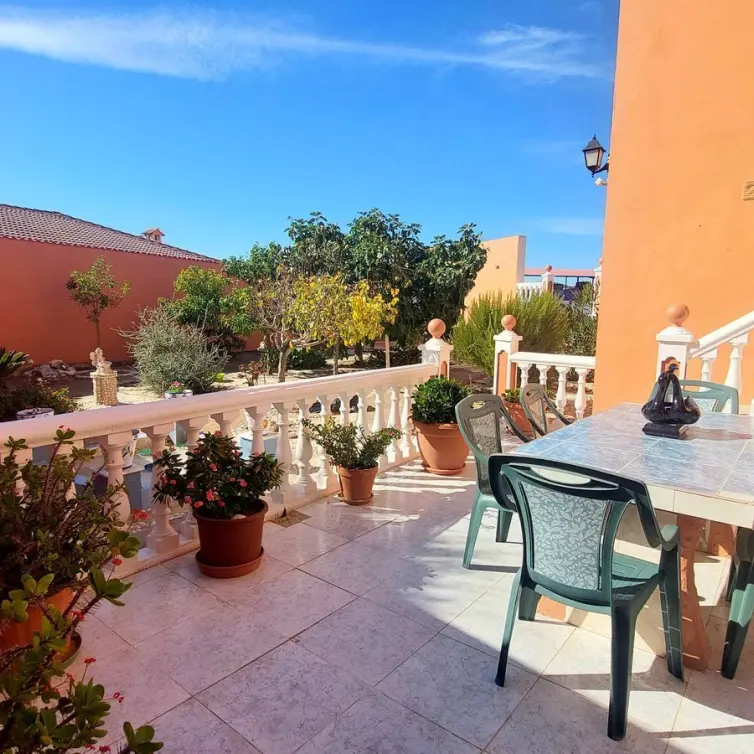Sale of detached villa in Puerto de la Torre