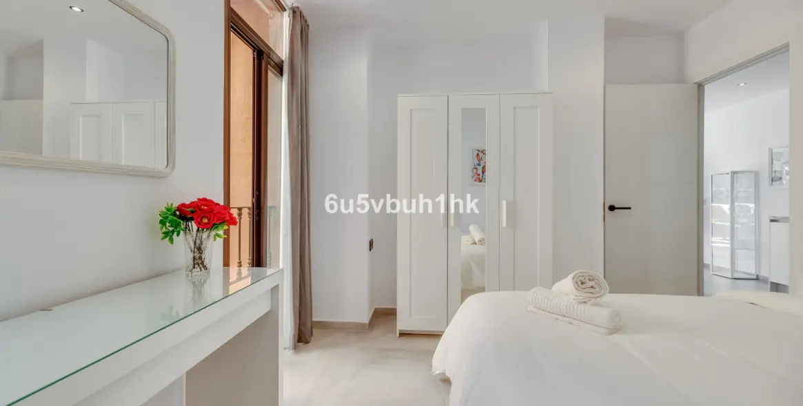 Sale of middle floor apartment in Estepona (district Estepona) 8