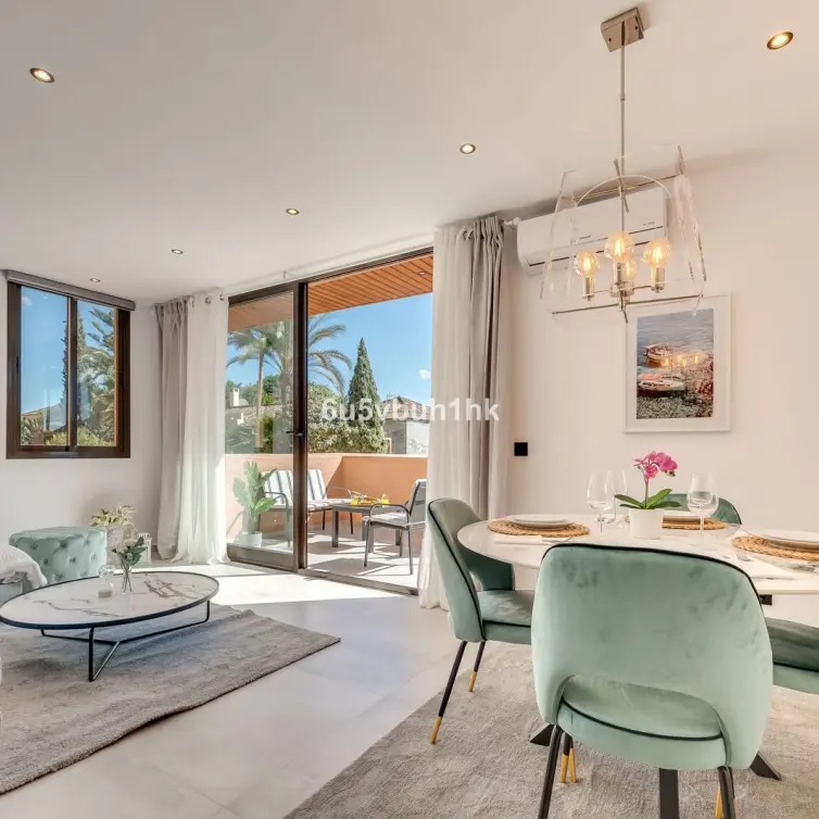 Продажа апартаментов на среднем этаже в Estepona