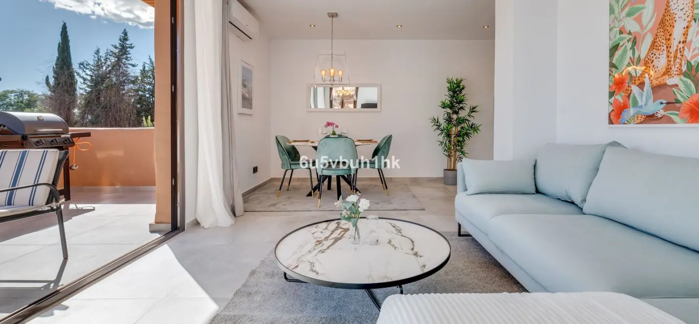 Продажа апартаментов на среднем этаже в Estepona 3