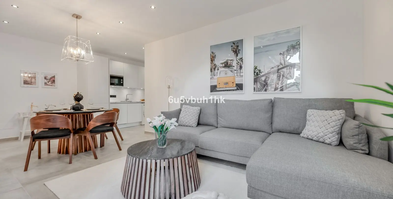 Sale of middle floor apartment in Estepona 16