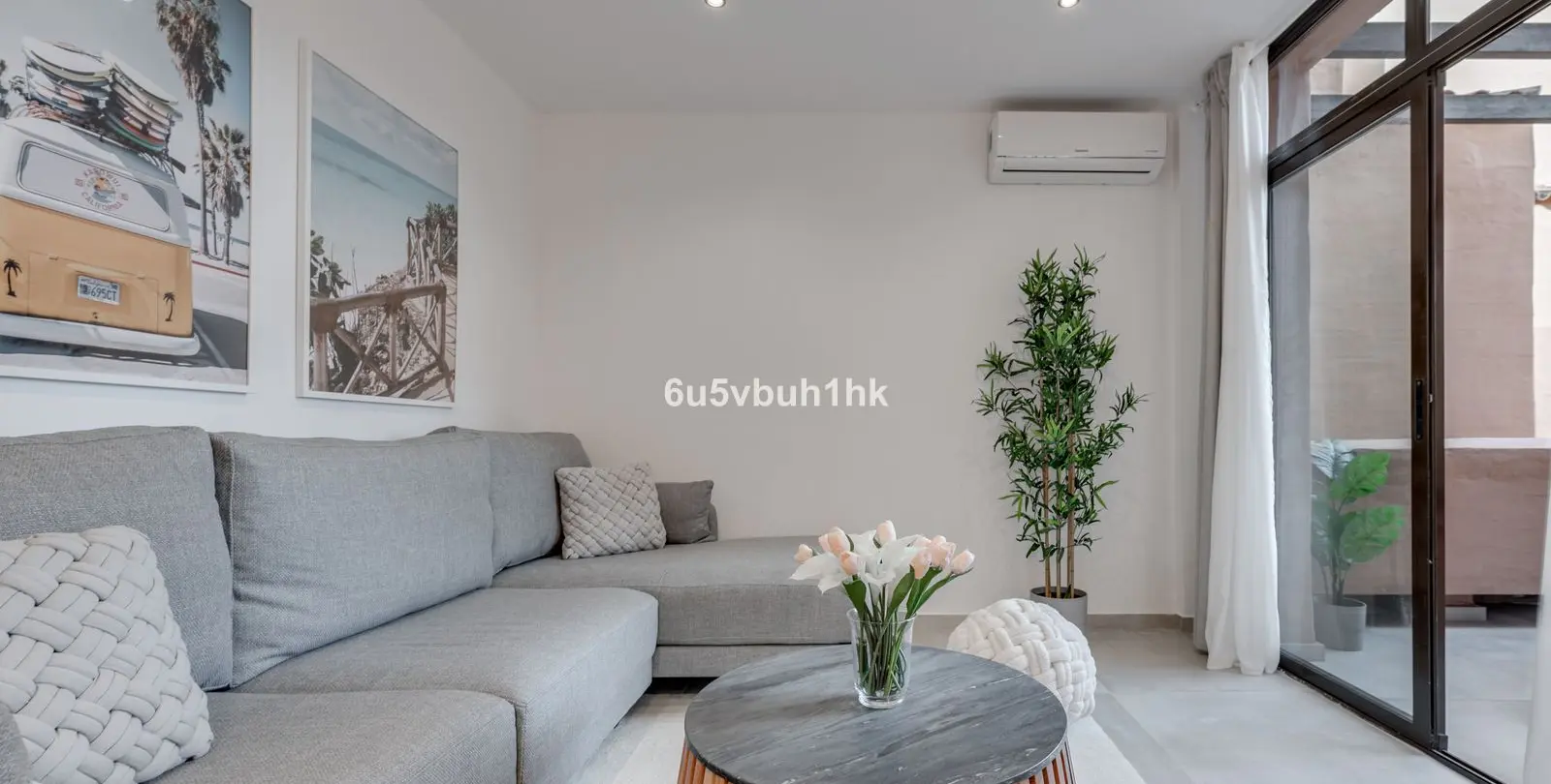 Sale of middle floor apartment in Estepona 18