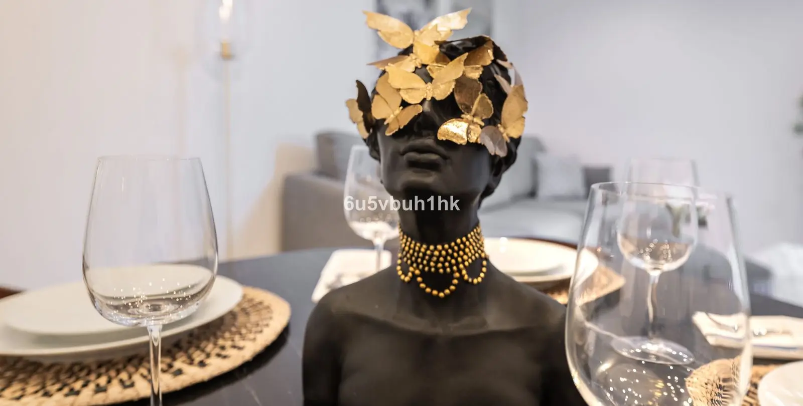 Sale of middle floor apartment in Estepona 20