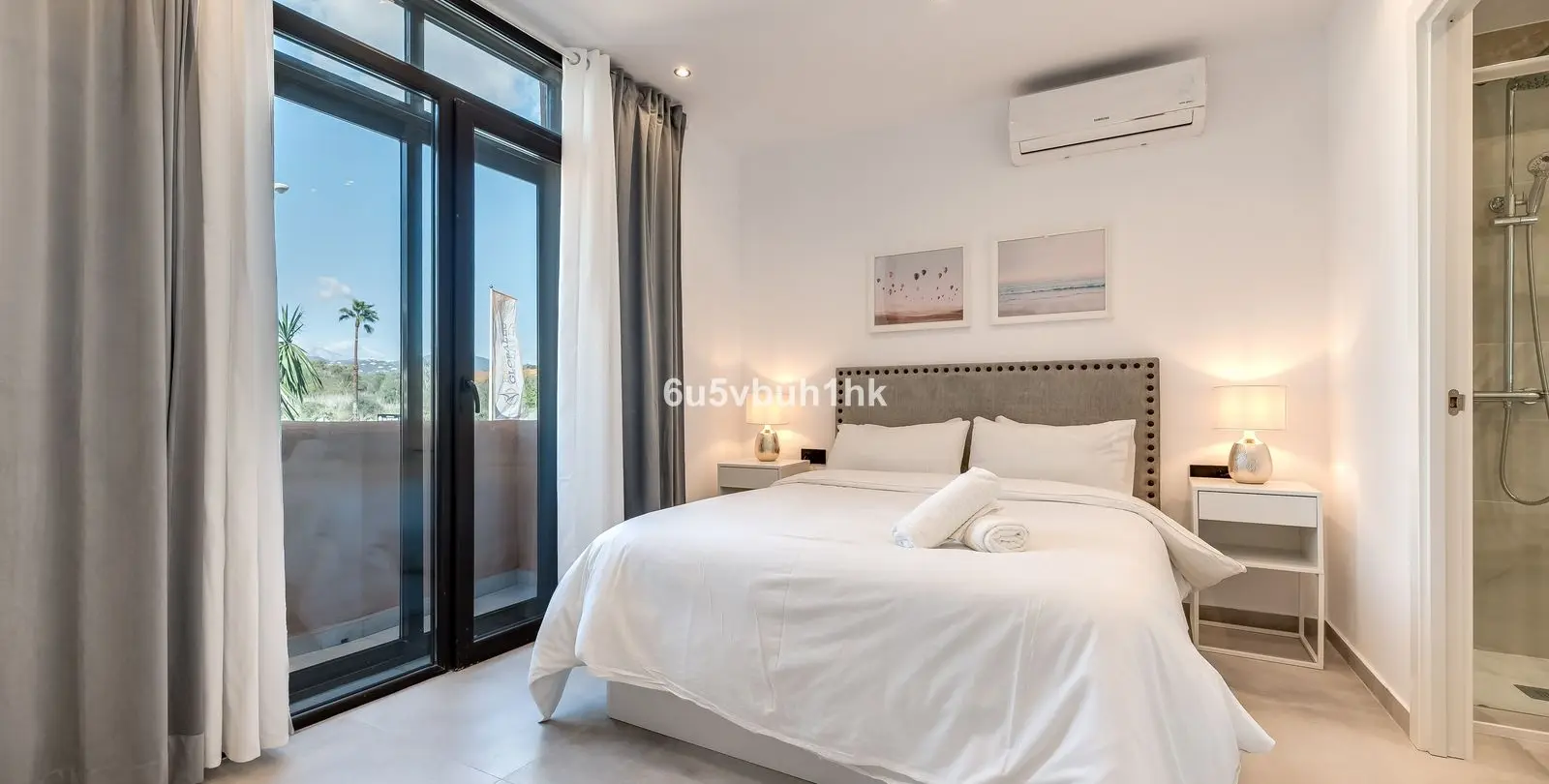 Sale of middle floor apartment in Estepona 24