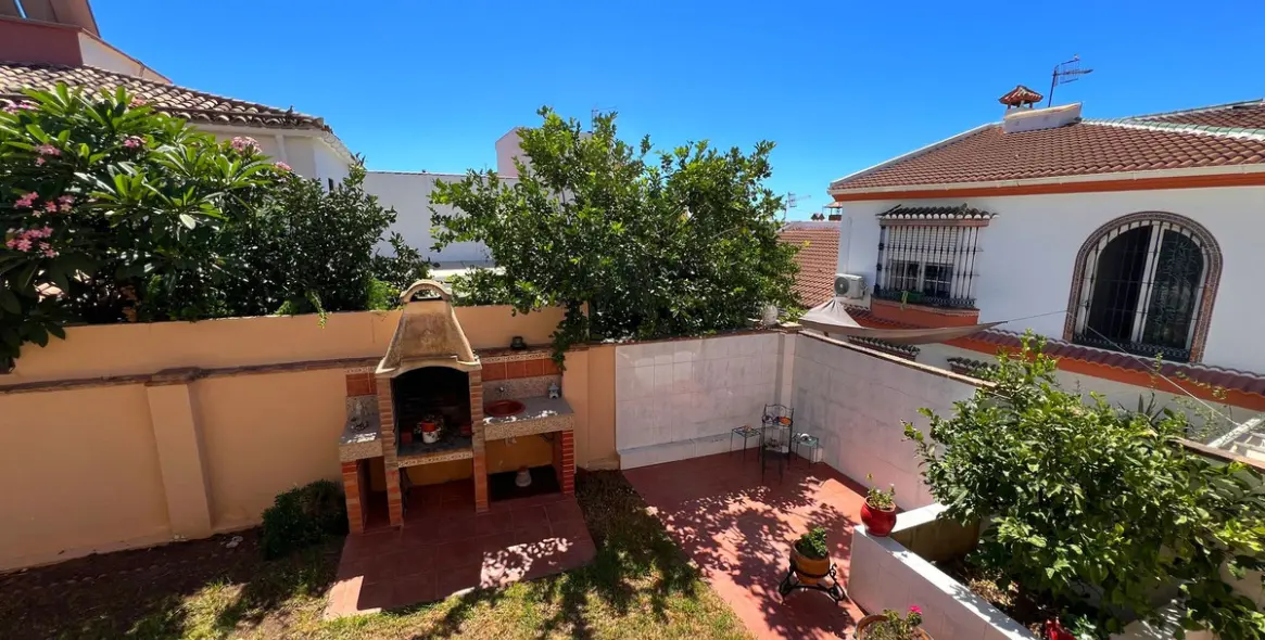 Продажа дома на две семьи в Benalmadena 4