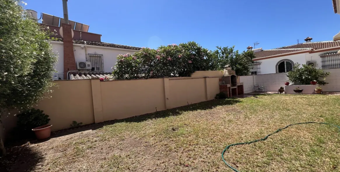 Продажа дома на две семьи в Benalmadena 18