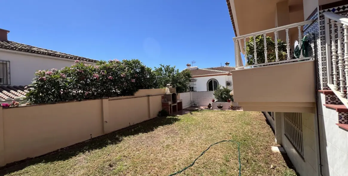Продажа дома на две семьи в Benalmadena 19