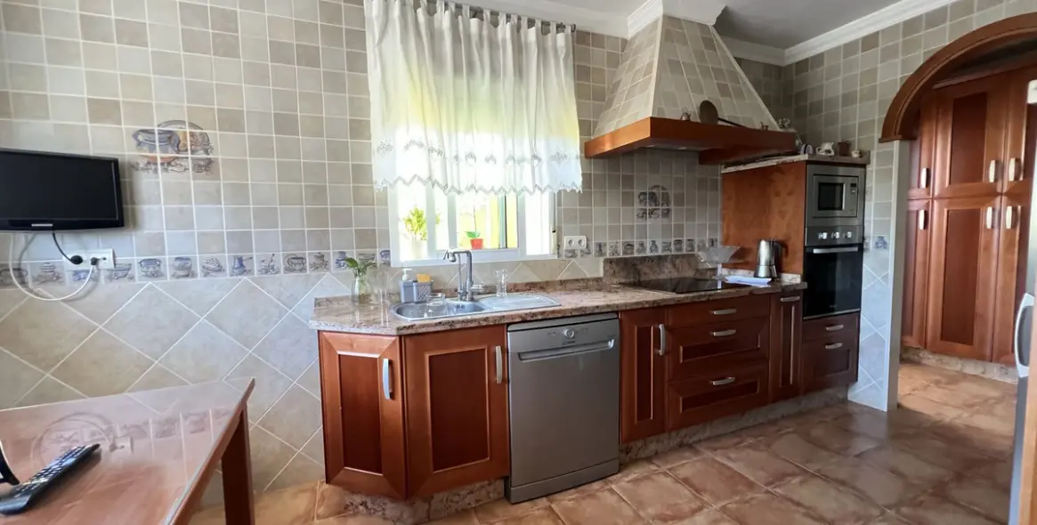 Sale of semi-detached house in Benalmadena 32