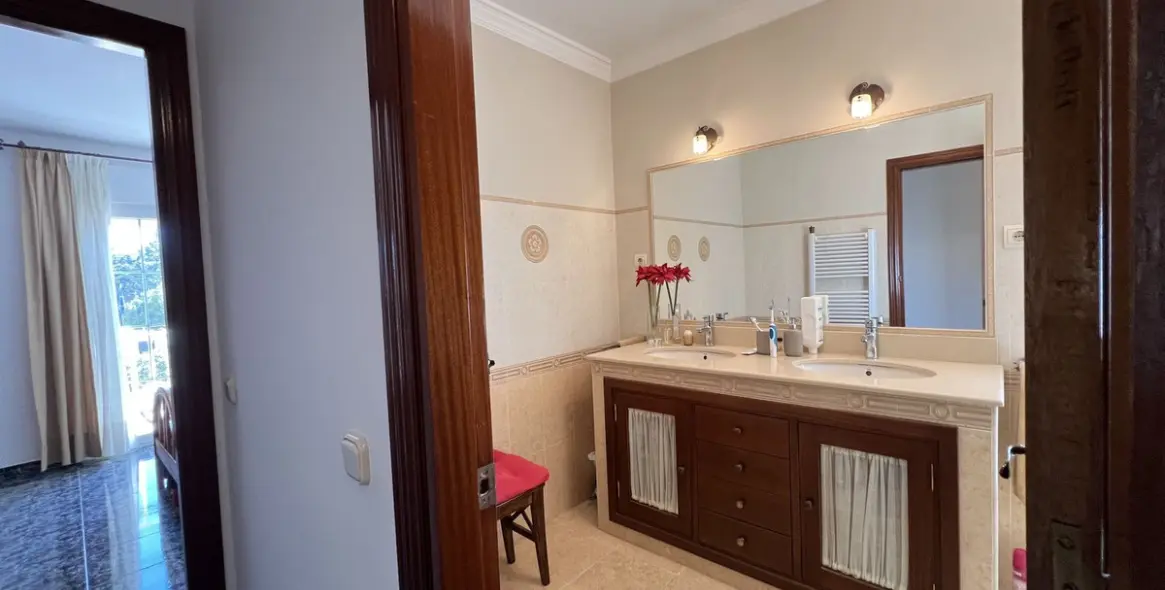 Sale of semi-detached house in Benalmadena 50