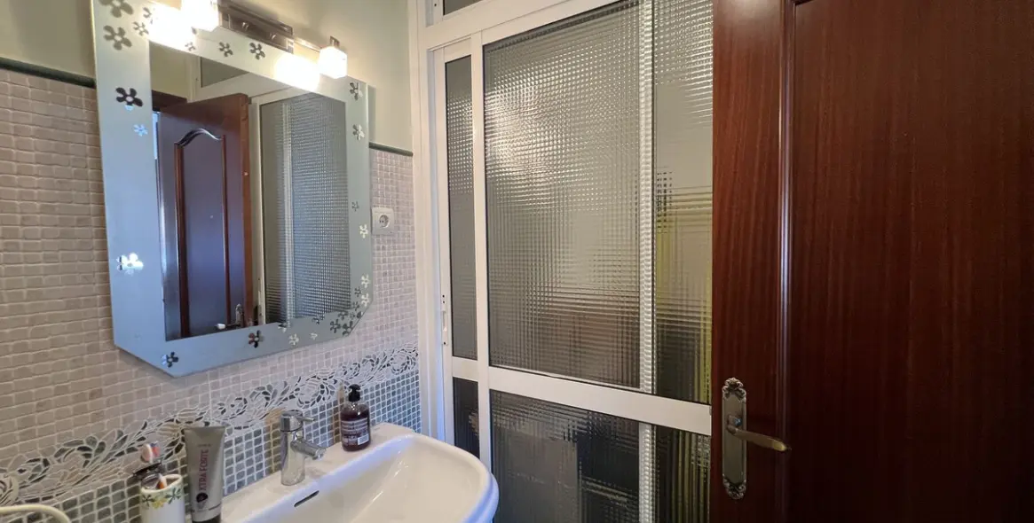 Sale of semi-detached house in Benalmadena 85