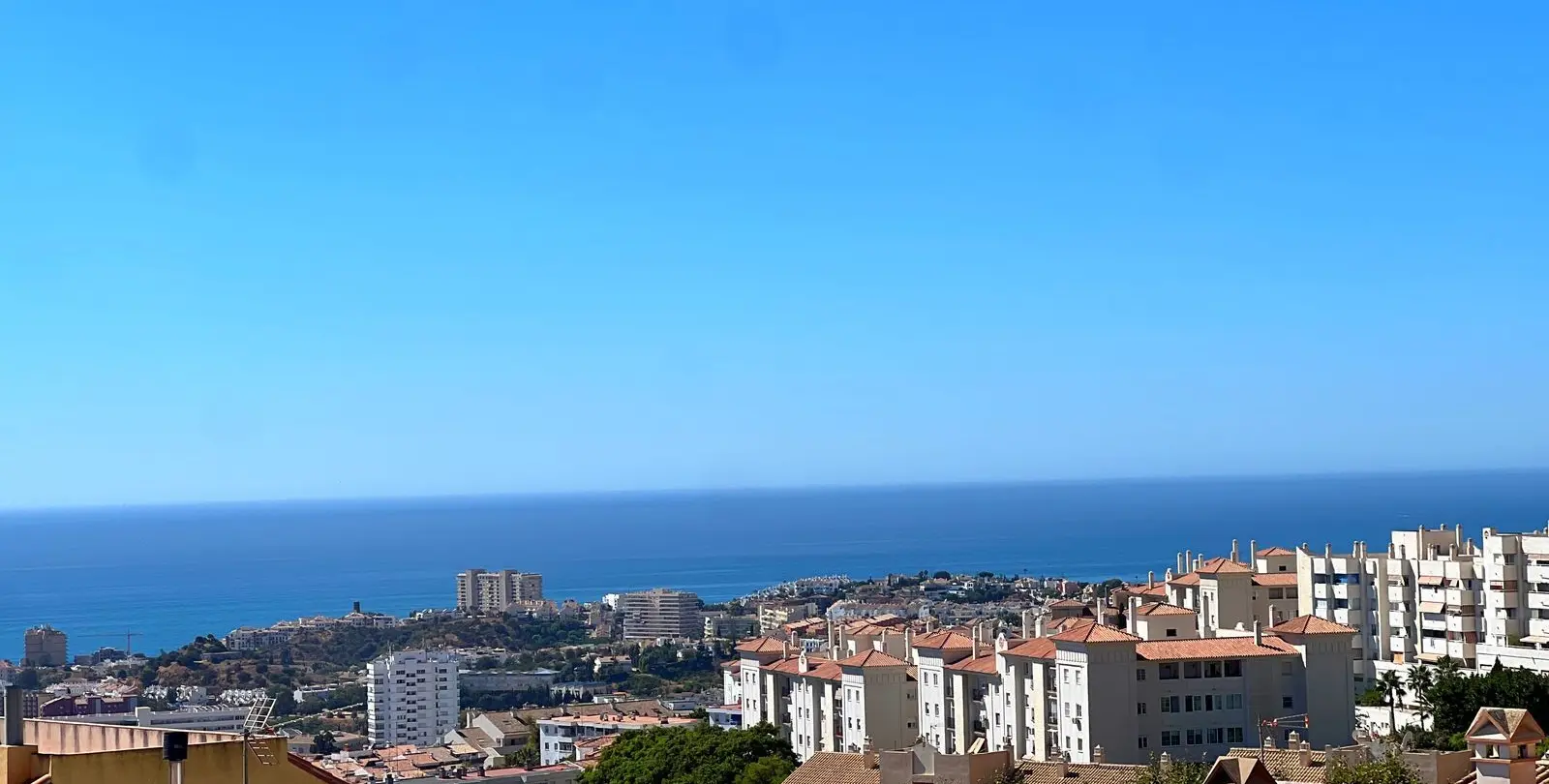 Продажа дома на две семьи в Benalmadena 2