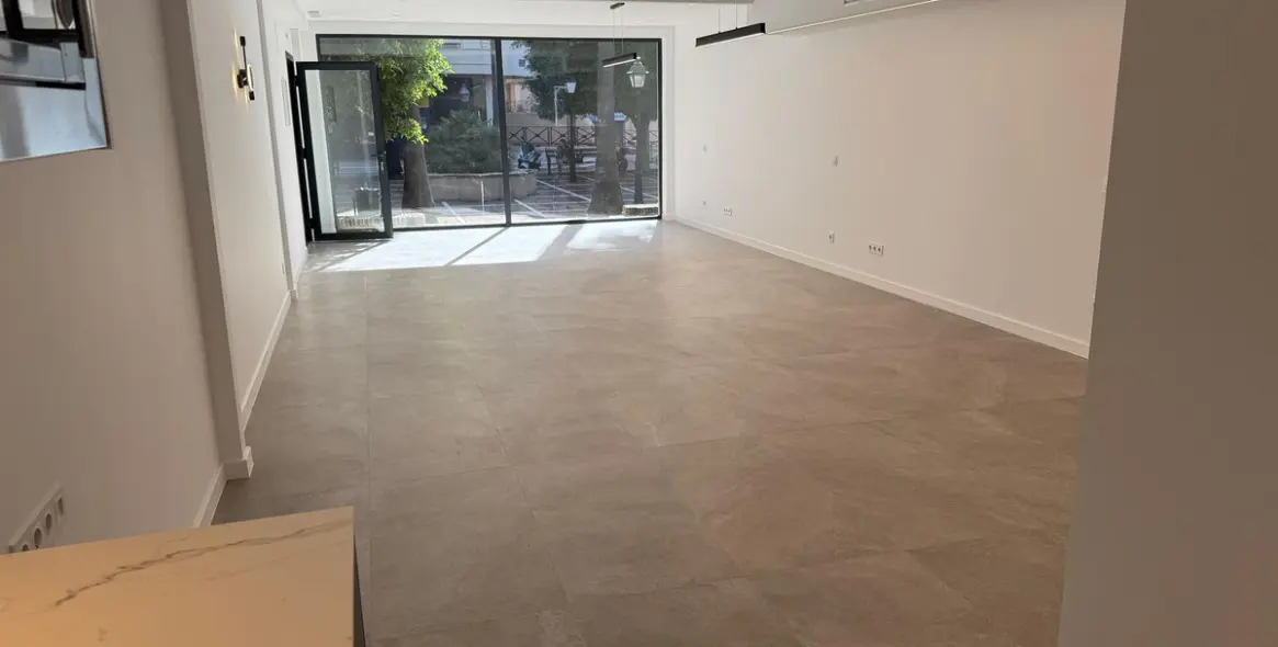 Sale of office in Marbella 2