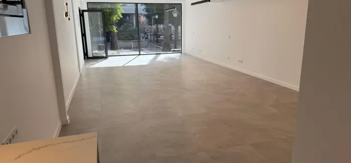 Sale of office in Marbella 1