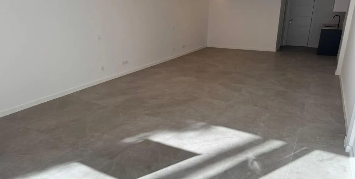 Sale of office in Marbella 3