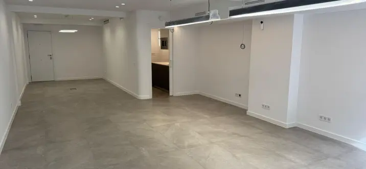 Sale of office in Marbella 4