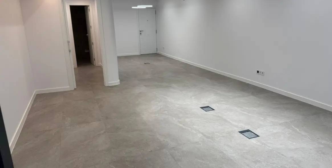 Sale of office in Marbella 8