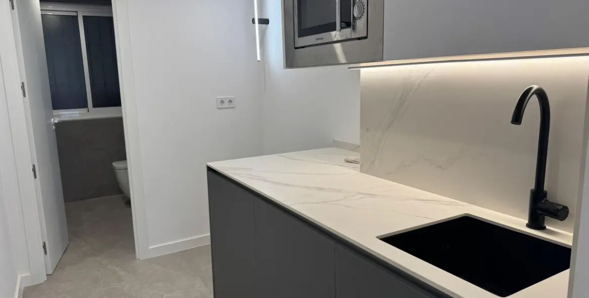 Sale of office in Marbella 9