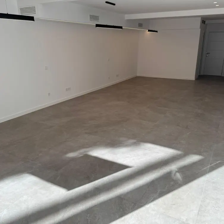 Sale of office in Marbella