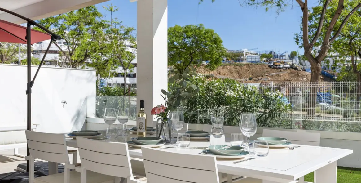 Продажа апартаментов на первом этаже в Estepona 10