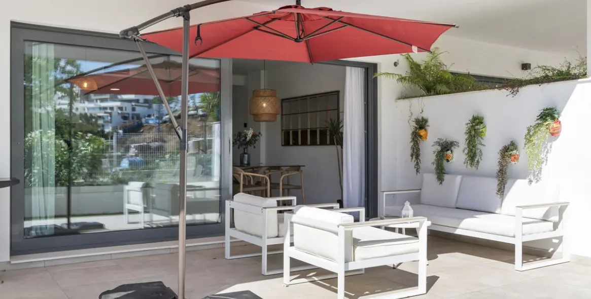 Venta de apartamento en planta baja en Estepona 9