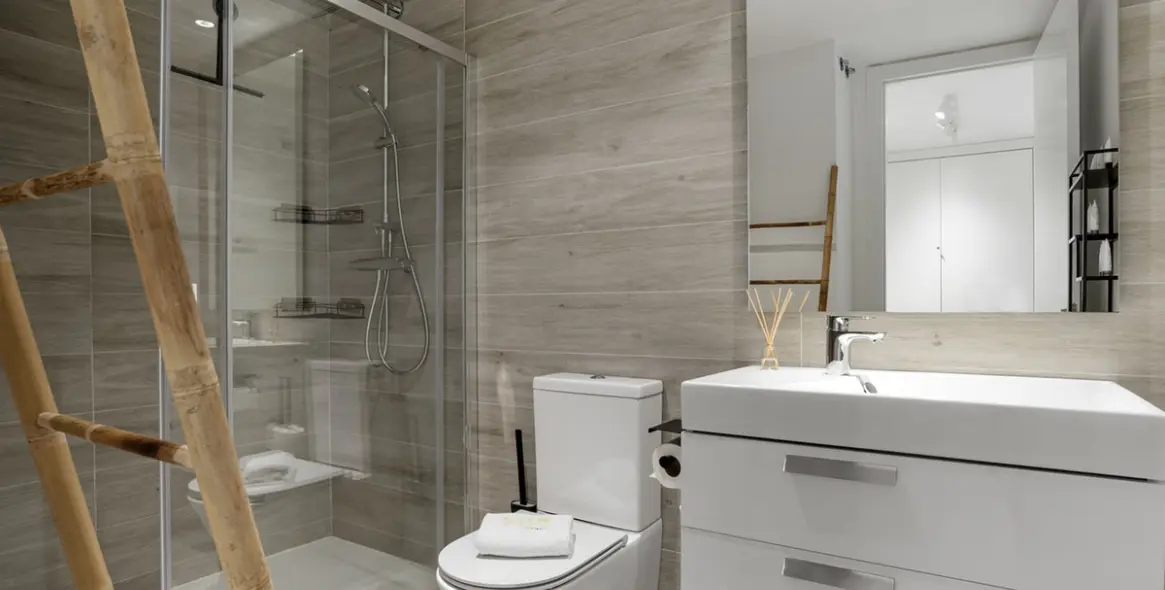 Sale of ground floor apartment in Estepona 21