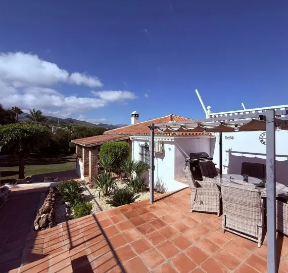 Venta de villa independiente en Coín