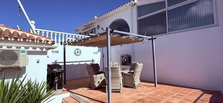 Venta de villa independiente en Coín 2