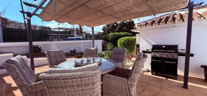 Venta de villa independiente en Coín 3