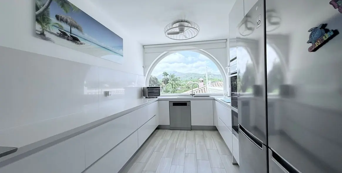 Sale of detached villa in Coín 20