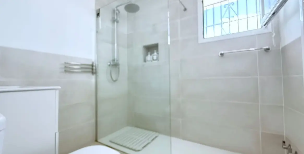 Продажа  отдельно стоящей виллы в Coín 30