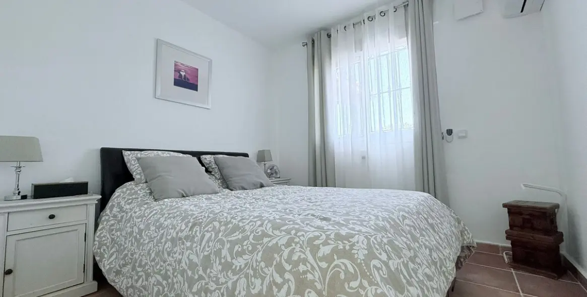 Продажа  отдельно стоящей виллы в Coín 46