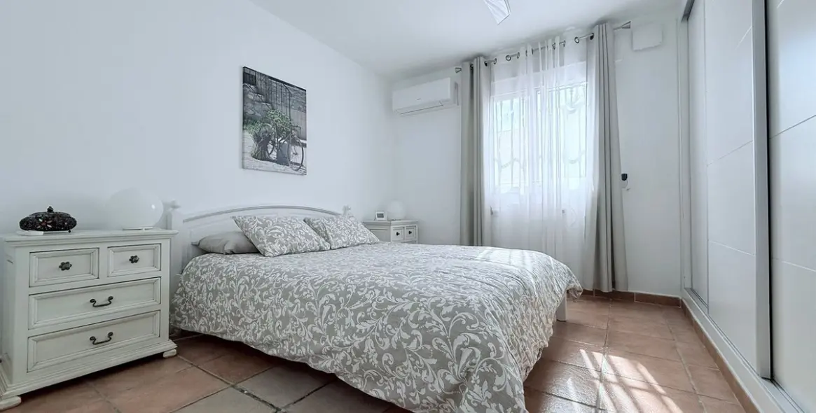 Продажа  отдельно стоящей виллы в Coín 47