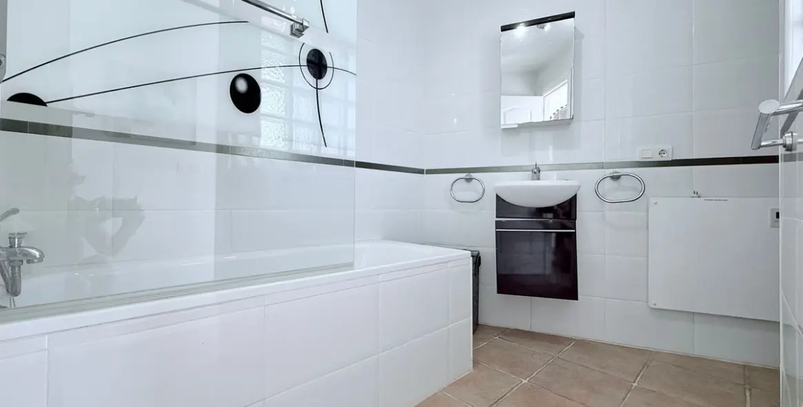 Продажа  отдельно стоящей виллы в Coín 54