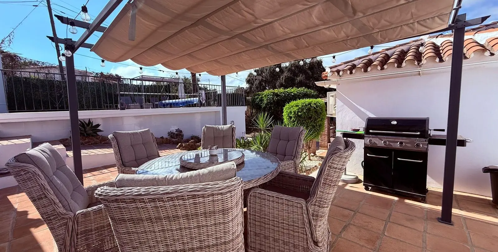Sale of detached villa in Coín 8