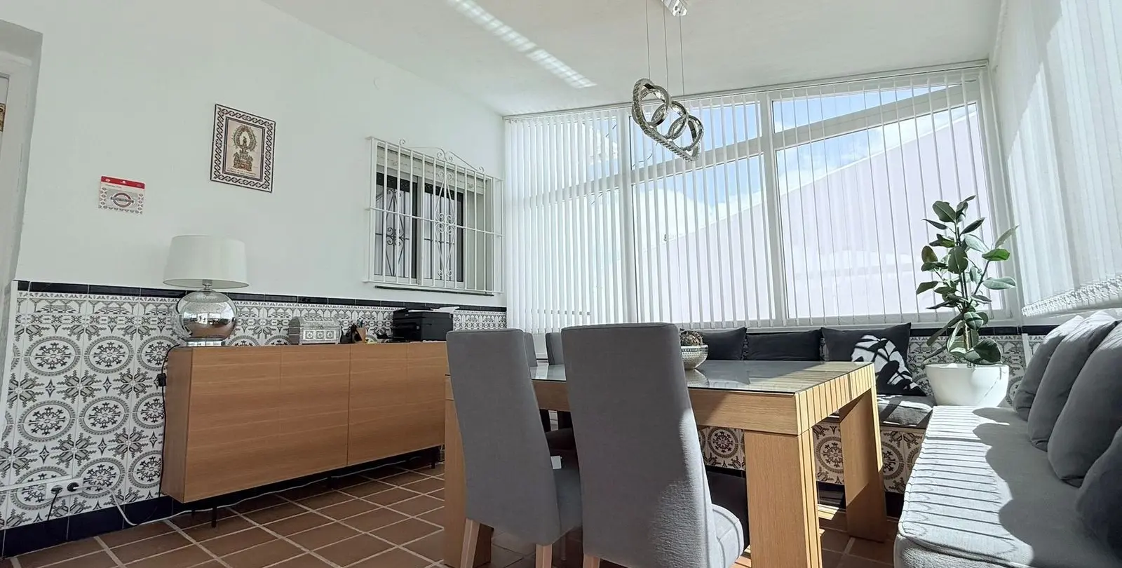 Sale of detached villa in Coín 21