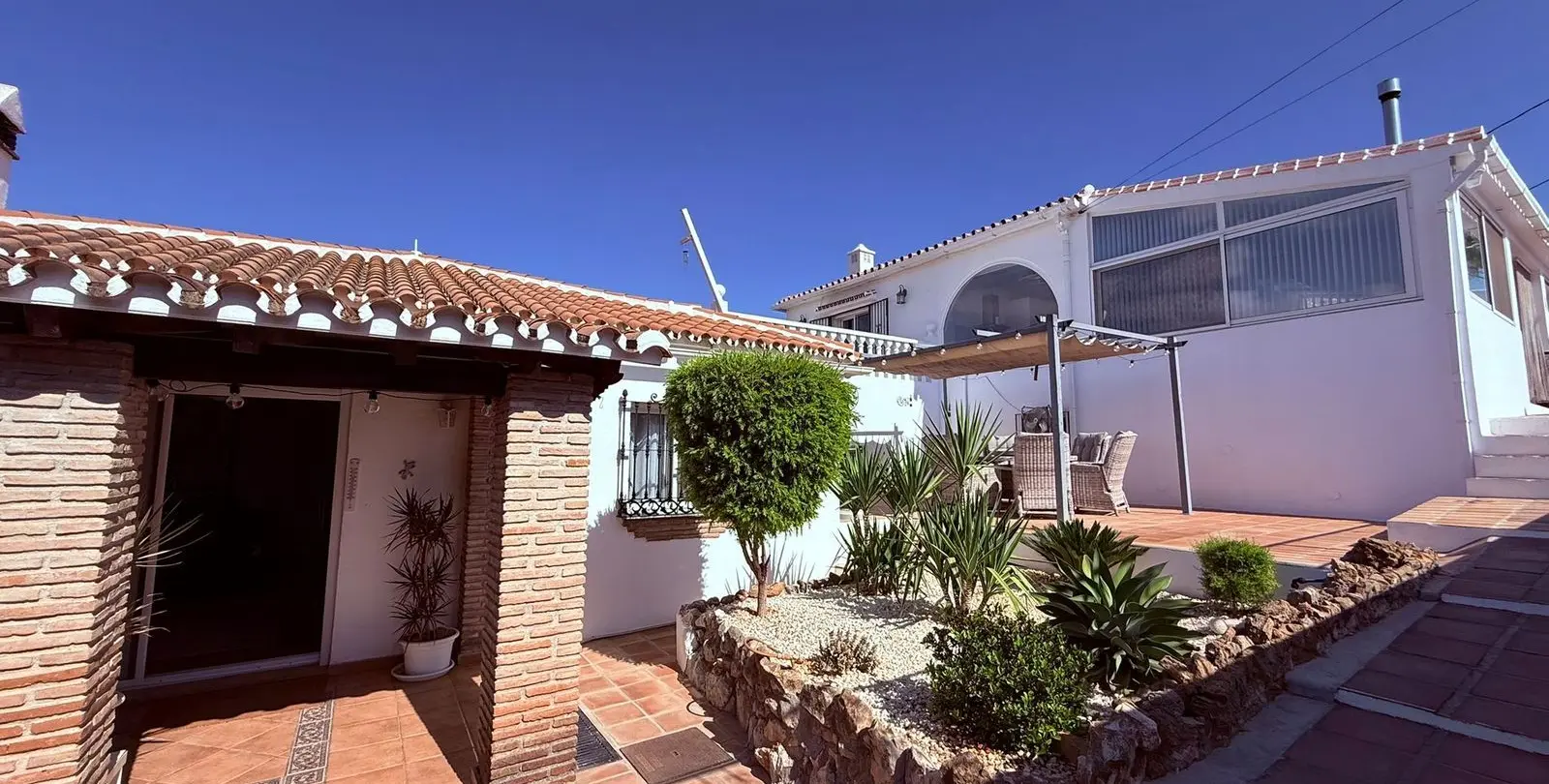 Sale of detached villa in Coín 38