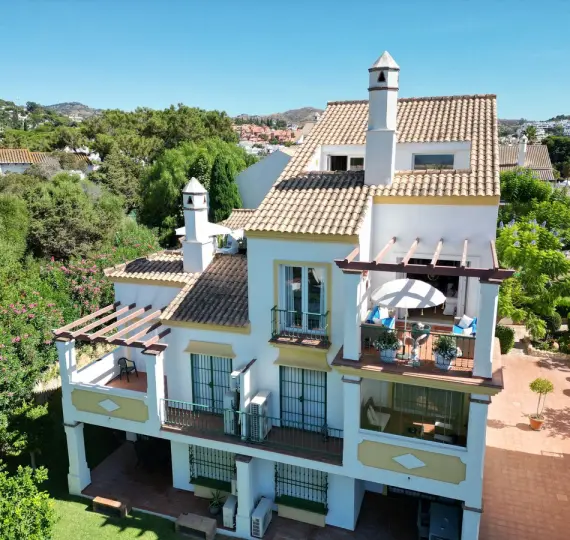 Sale of penthouse duplex in Marbesa