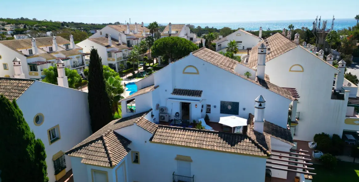 Sale of penthouse duplex in Marbesa 5