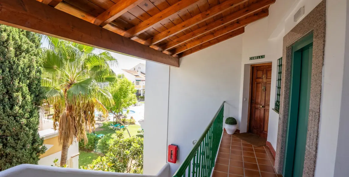 Sale of penthouse duplex in Marbesa 7