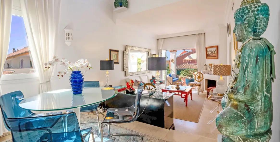 Sale of penthouse duplex in Marbesa 8