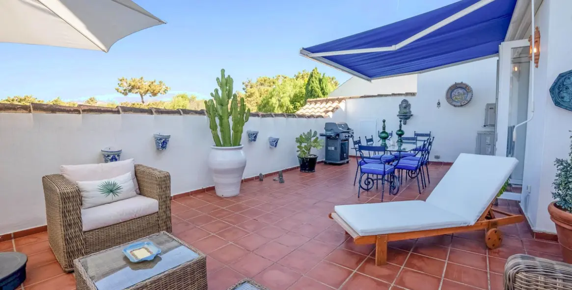 Venta de ático dúplex en Marbesa 23