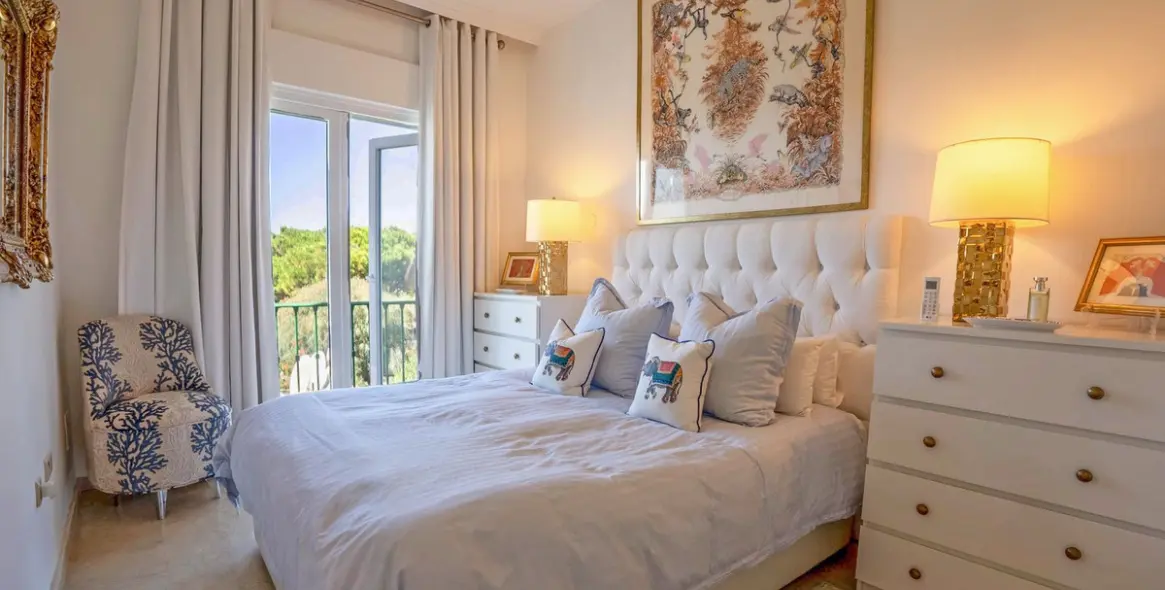 Venta de ático dúplex en Marbesa 36