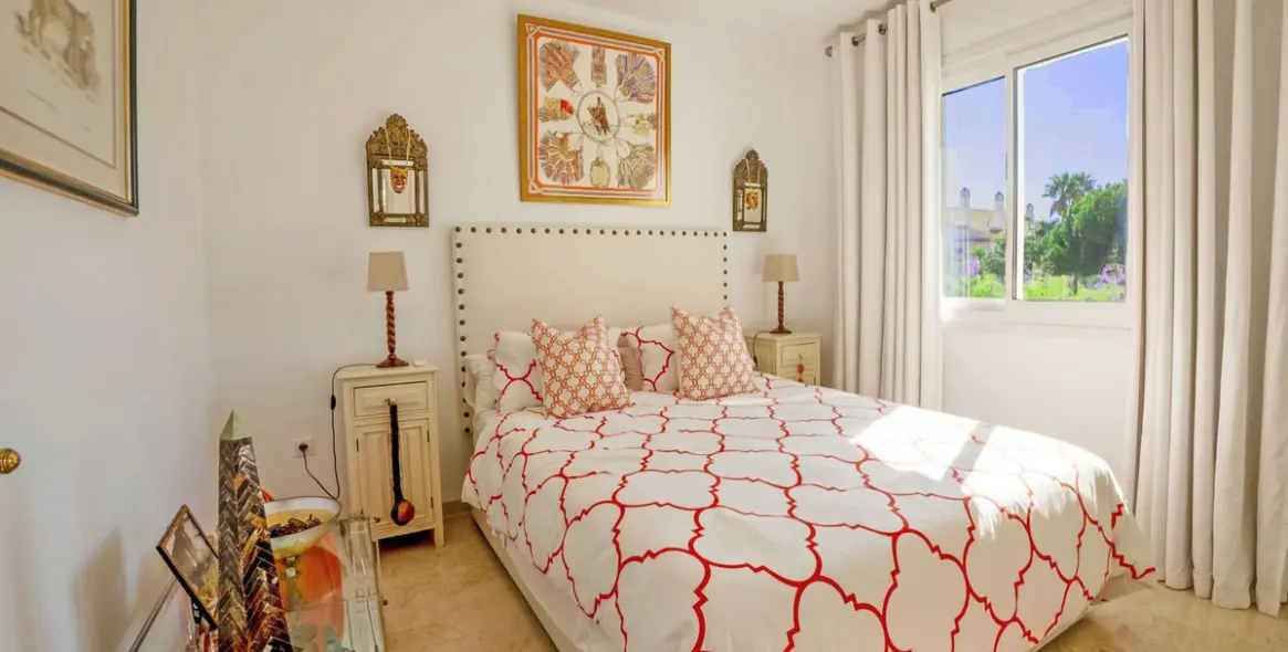 Venta de ático dúplex en Marbesa 40