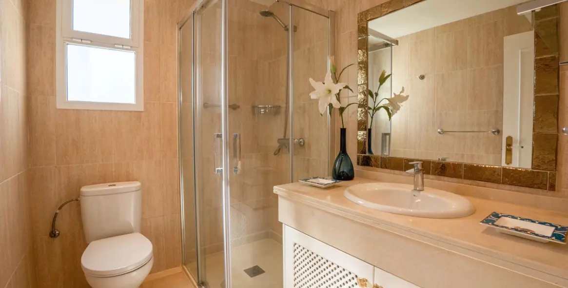 Venta de ático dúplex en Marbesa 42