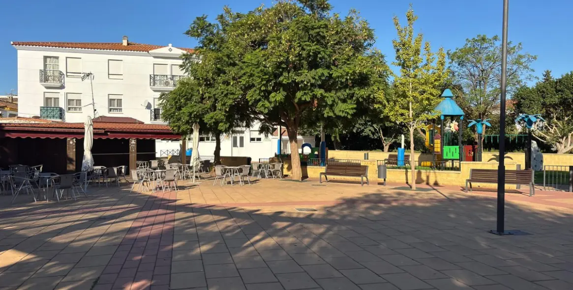 Sale of detached villa in Casares 28