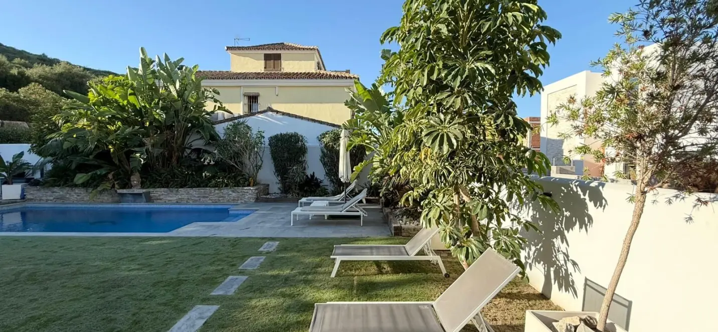 Venta de villa independiente en Casares 0