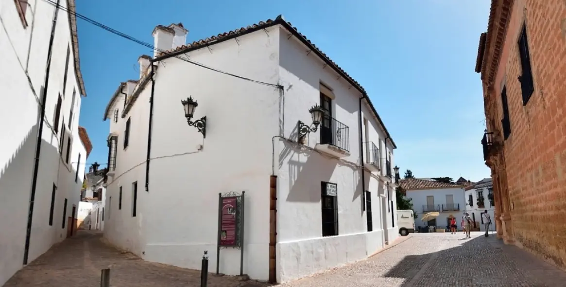 Sale of detached villa in Ronda 2