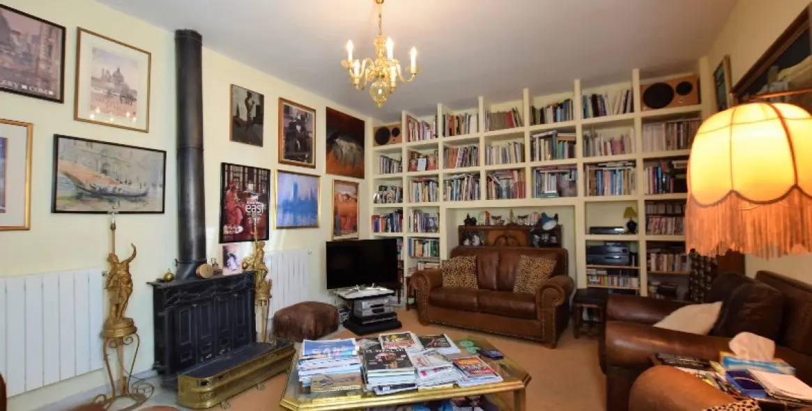 Sale of detached villa in Ronda 10