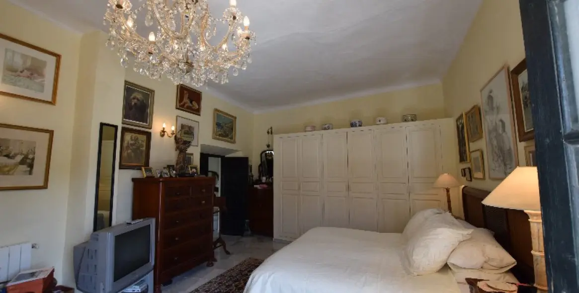 Sale of detached villa in Ronda 39