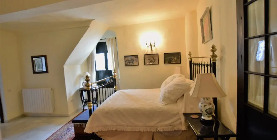 Sale of detached villa in Ronda 49